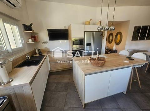 Lezignan-La-Cebe, Languedoc-Roussillon 34120