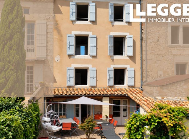 Lauzerte, Occitanie 82110