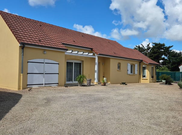 Paray-le-Monial, Burgundy 71600