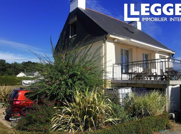 Béganne, Brittany 56350