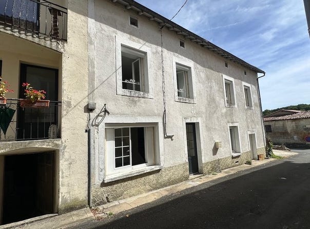 Salles-Lavalette, Poitou-Charentes 16190