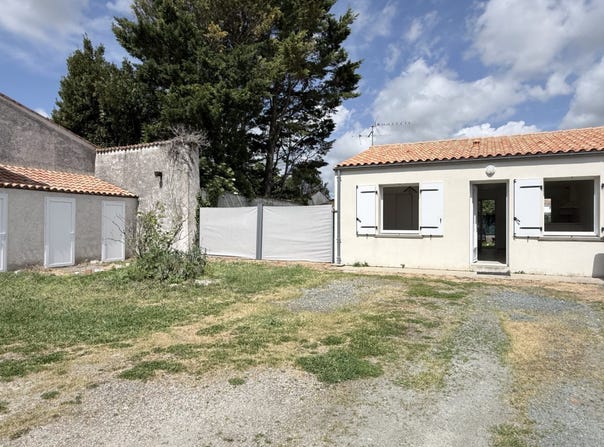 Clavette, Poitou-Charentes 17220