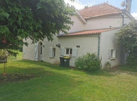 Le Gua, Poitou-Charentes 17600