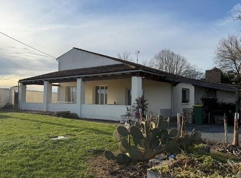 Balanzac, Poitou-Charentes 17600