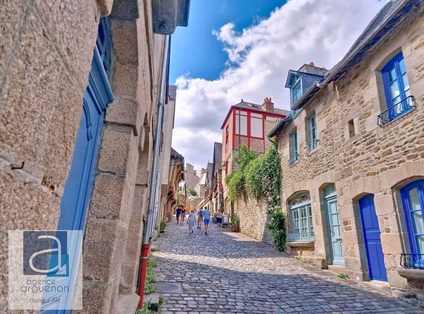 Dinan, Brittany 22100