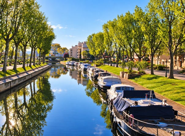 Narbonne, Languedoc-Roussillon 11100