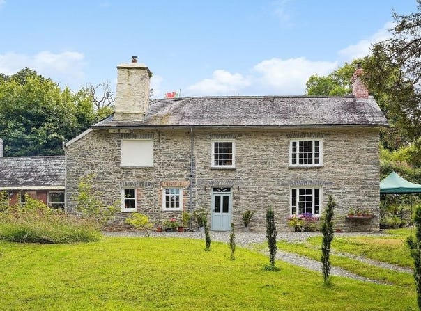 Capel-Bettws Lleucu, Wales