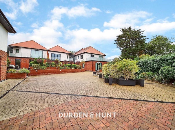Chigwell, East of England