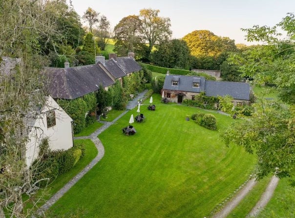 Capel Iwan, Wales
