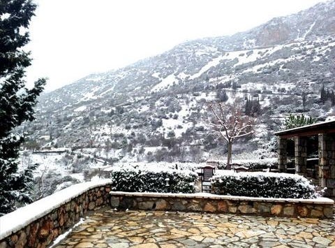 Arachova, Boeotia 32004