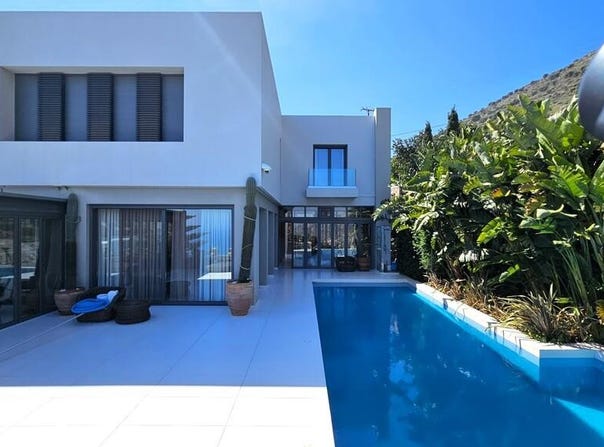 Neapoli, Crete 72400