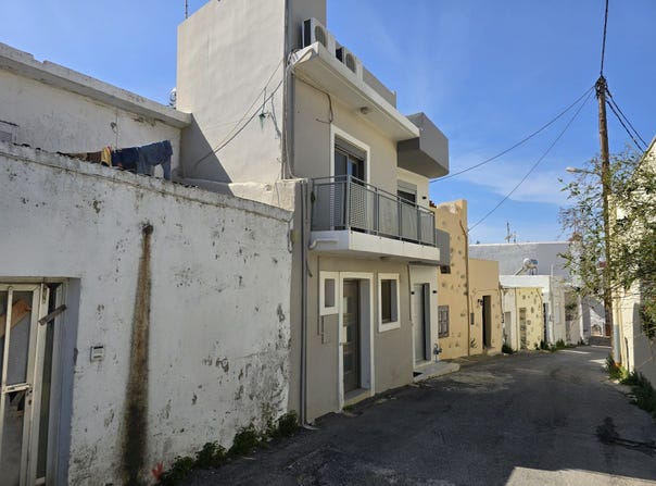 Lefkogia, Crete 74060