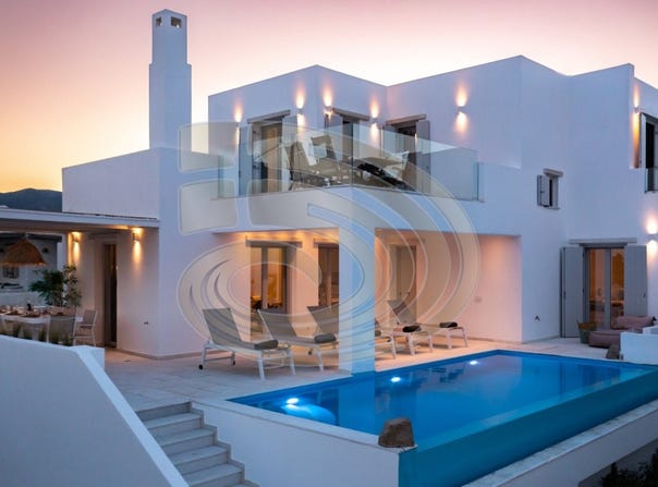 Piso Livadi, South Aegean 84400