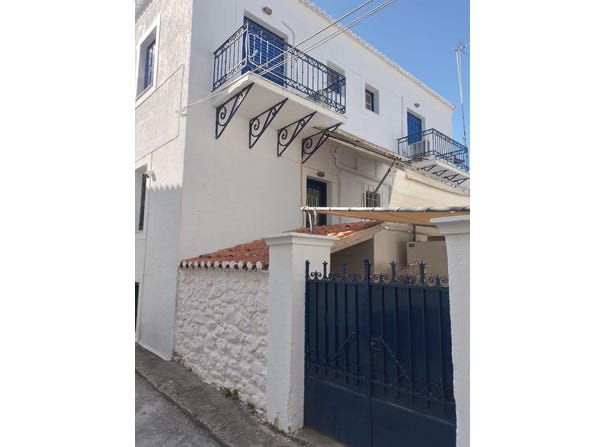 Spetses, Attica 18050