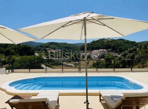 Pučišća, Splitsko-dalmatinska 21412