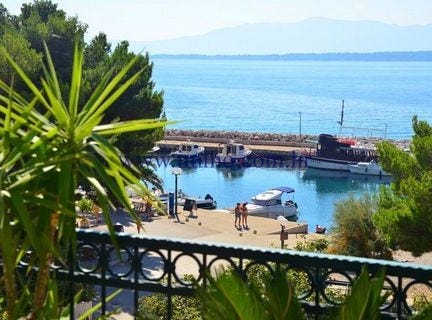 Makarska, Split-Dalmatia County 21300