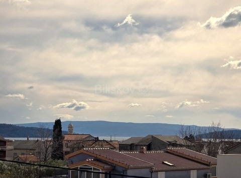 Kastel Luksic, Splitsko-dalmatinska 21216