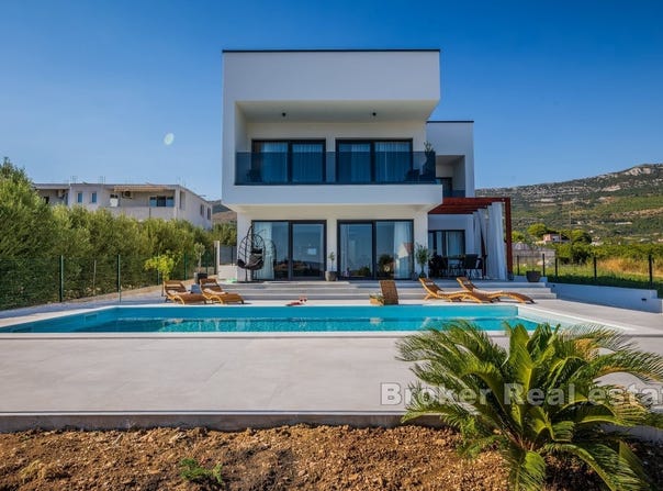 Katel Novi, Split-Dalmatia