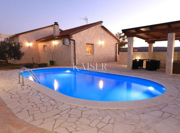 Novigrad, Zadar County 23226