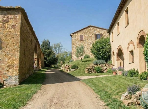 Montepulciano, Tuscany 53045