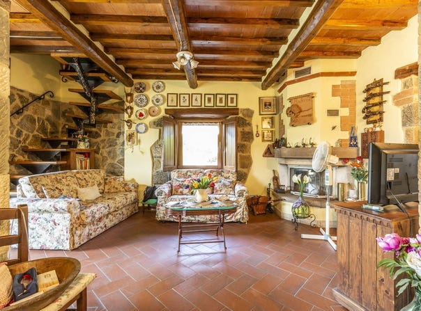 Siena, Tuscany 53100