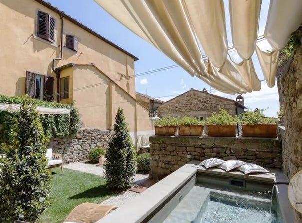 Cortona, Tuscany 52044