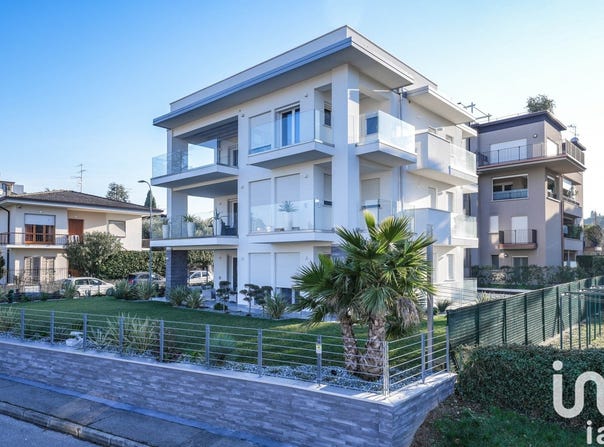 Desenzano del Garda, Lombardy 25015