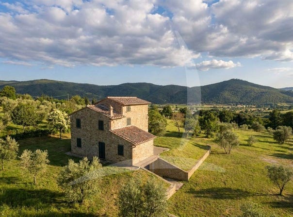 Arezzo, Tuscany 52100