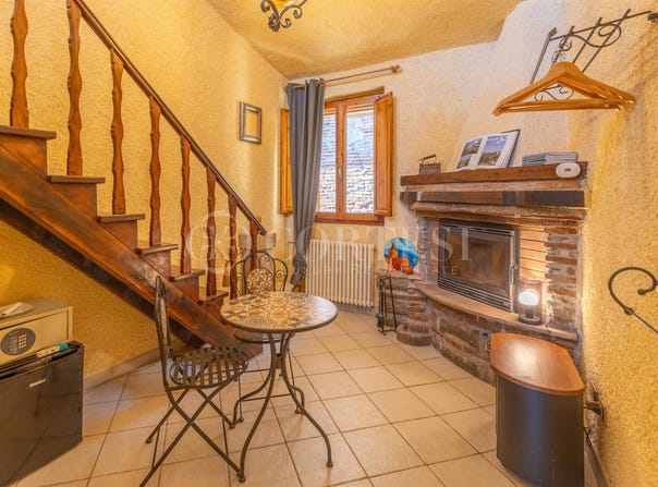 Anghiari, Tuscany 52031
