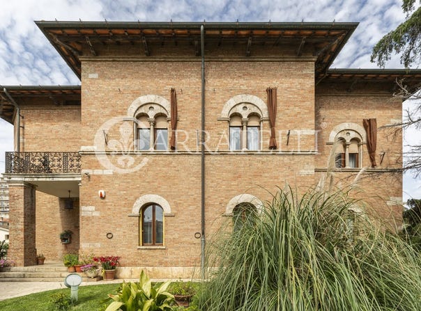 Follonica, Tuscany 58022