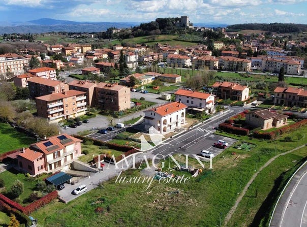 Sarteano, Tuscany 53047