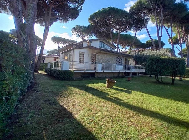 Camaiore, Tuscany 55041