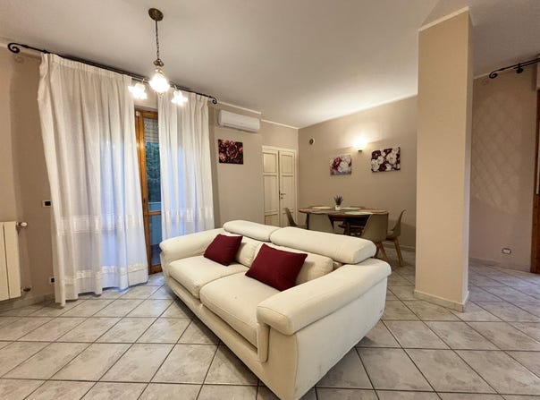 Pontedera, Tuscany 56025