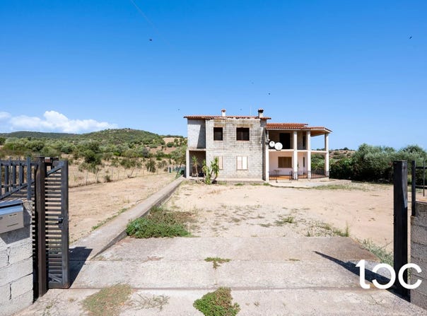 Budoni, Sardinia 08020