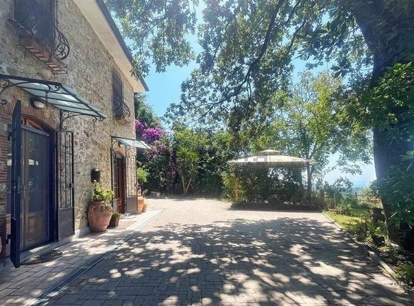 Massarosa, Tuscany 55040