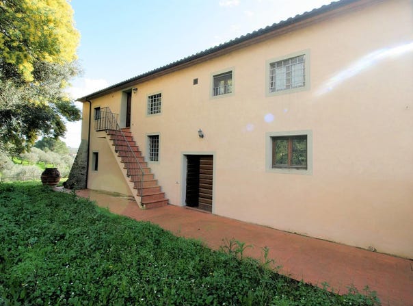 Lamporecchio, Tuscany 51035