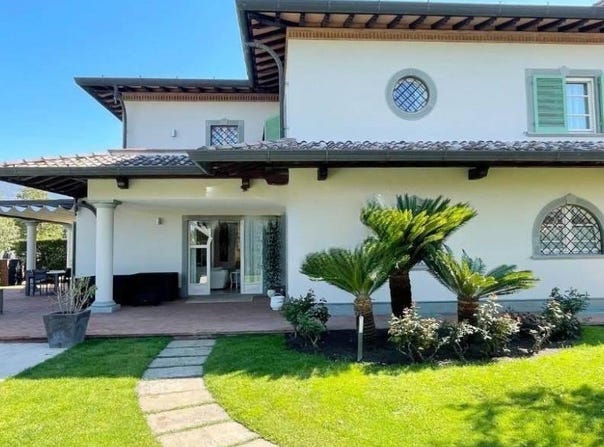 Forte dei Marmi, Tuscany 55042
