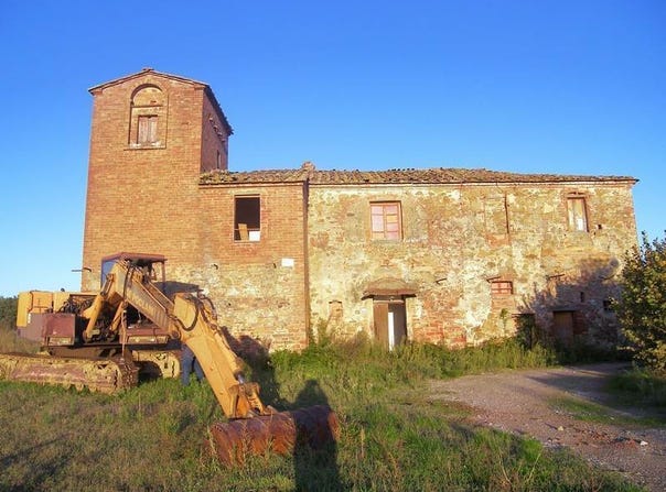 Siena, Tuscany 53100