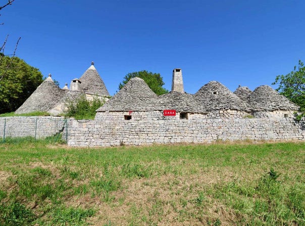 Cisternino, Apulia 72014