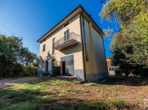 Certaldo, Tuscany 50052