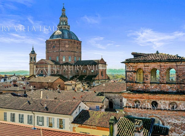 Pavia, Lombardy 27100