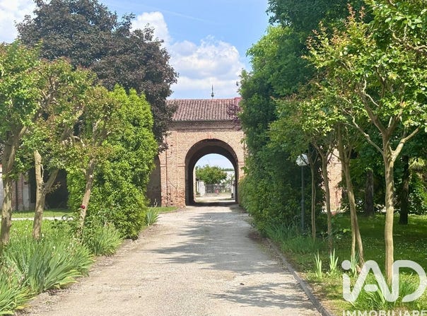 Torri di Quartesolo, Venice 36040