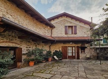 Luscignano, Tuscany 54014