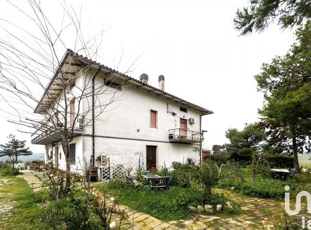 Bellante, Abruzzo 64020