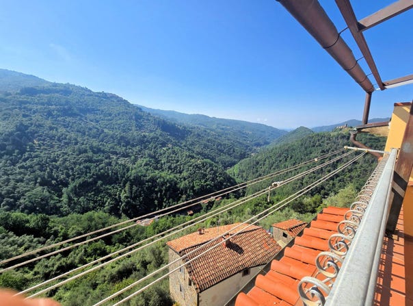 Pescia, Tuscany 51017