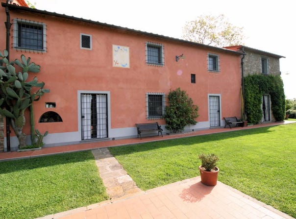 Buggiano, Tuscany 51011