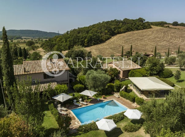 Manciano, Tuscany 58014