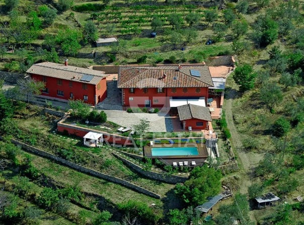 Castelfranco di Sopra, Tuscany 52020
