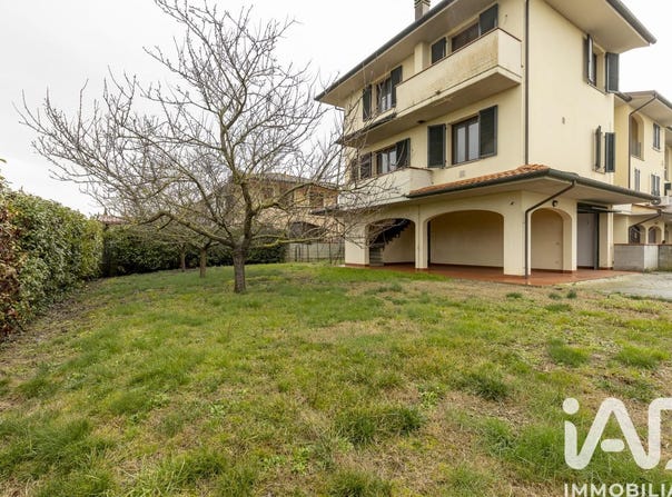 Pontedera, Tuscany 56025