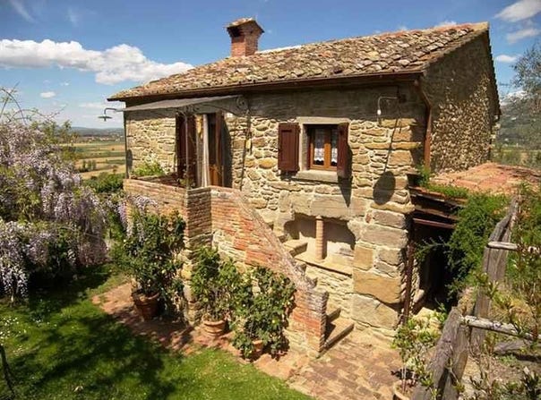 Cortona, Tuscany 52044